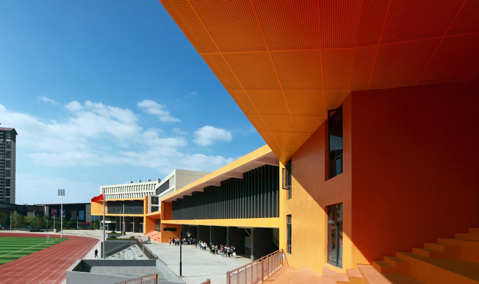 Heyuan Dong an School China by SCUT