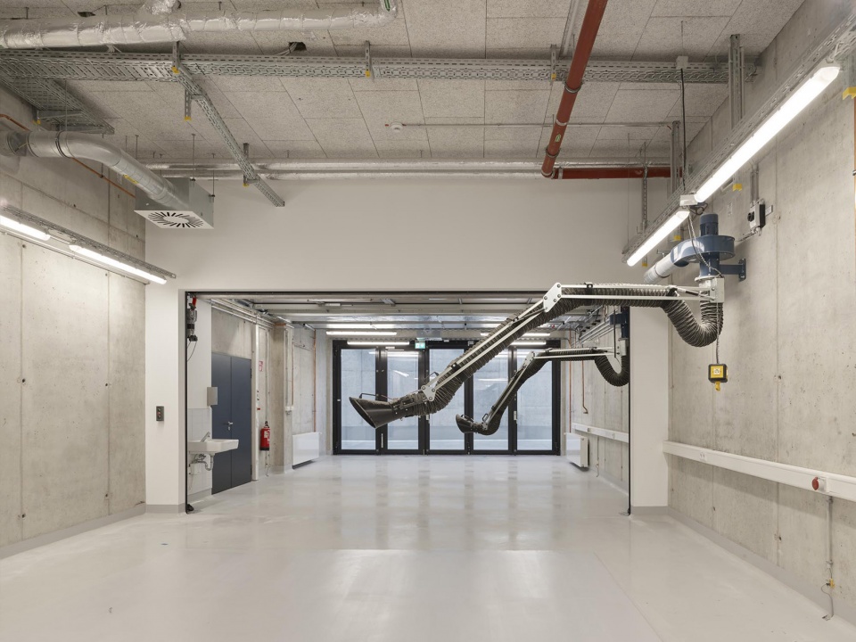 The Center for Advanced Mobility KMAC by studioMDA