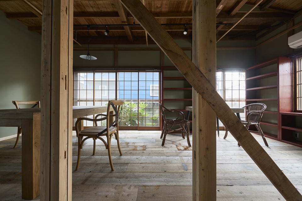 Koshigoe House by ROOVICE
