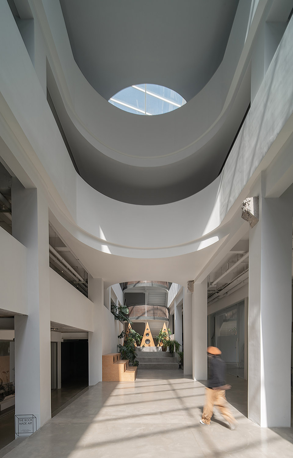 Now Space By Mur Mur Lab -