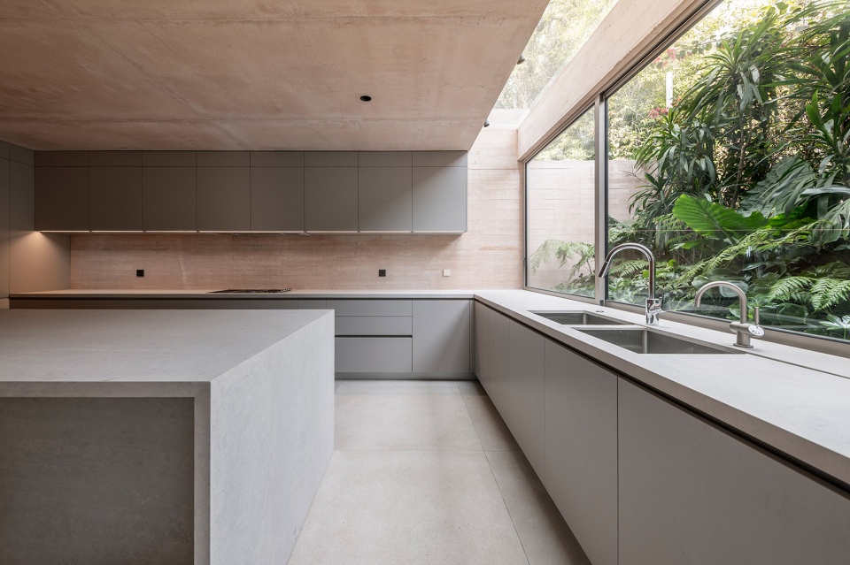 Casa Moya González Muchow Arquitectura