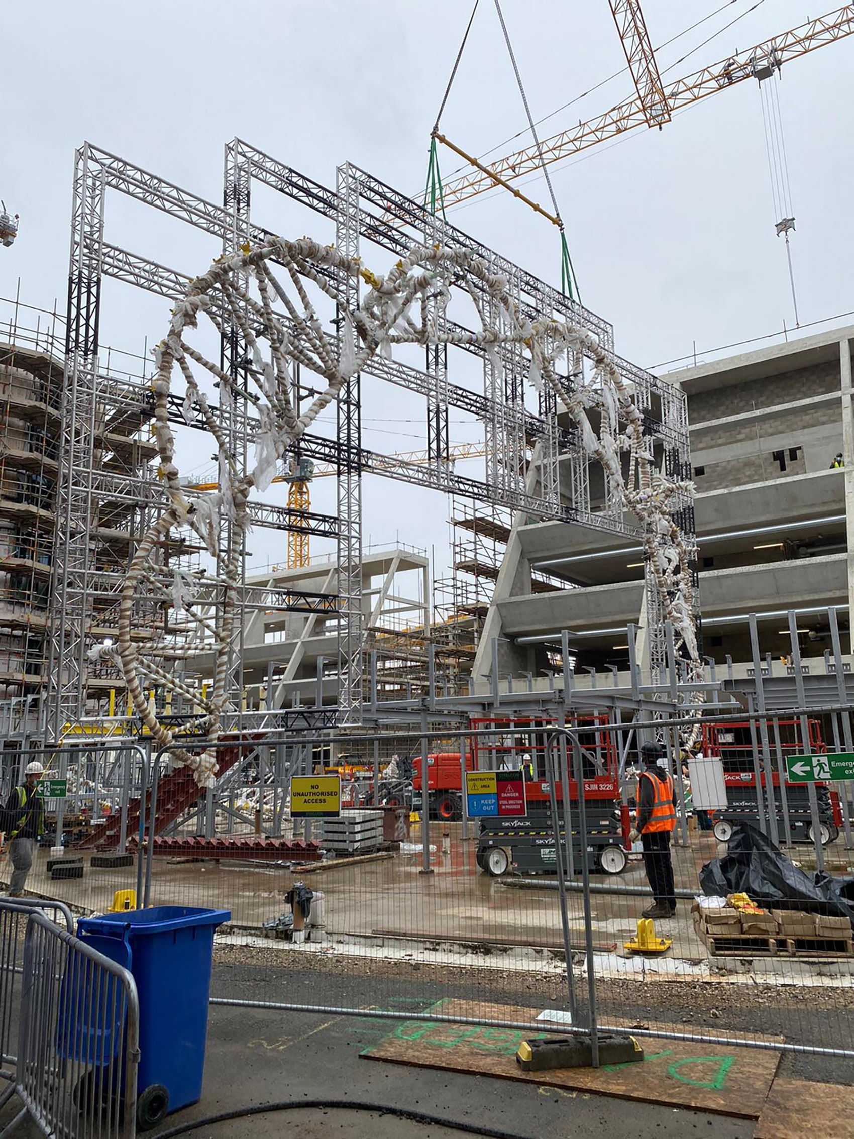 “market” Design District Canteen by Selgascano 谷德设计网