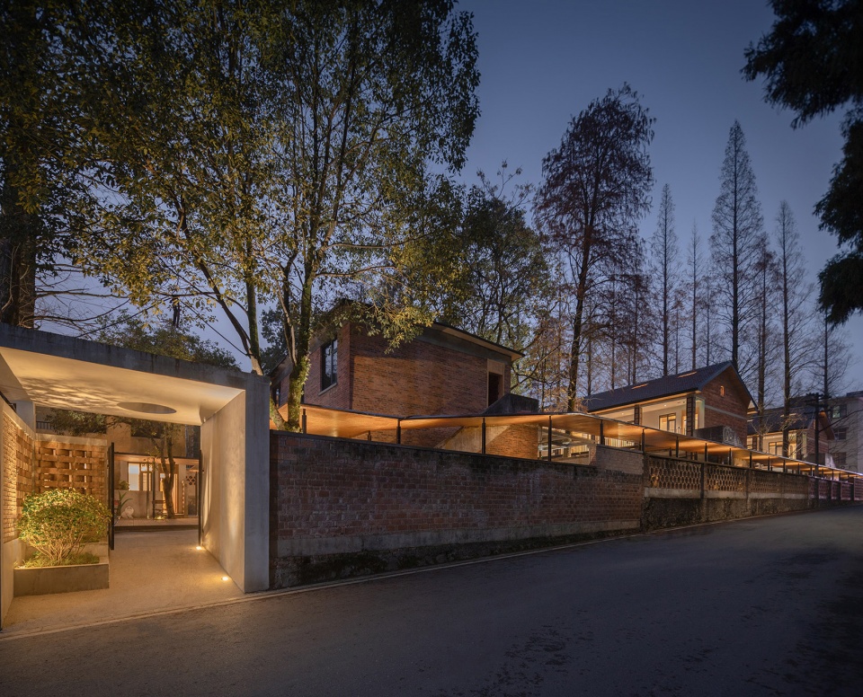 龙游溪口镇乡村未来社区圃舍·溪口共享民宿 / 上海严旸建筑设计工作