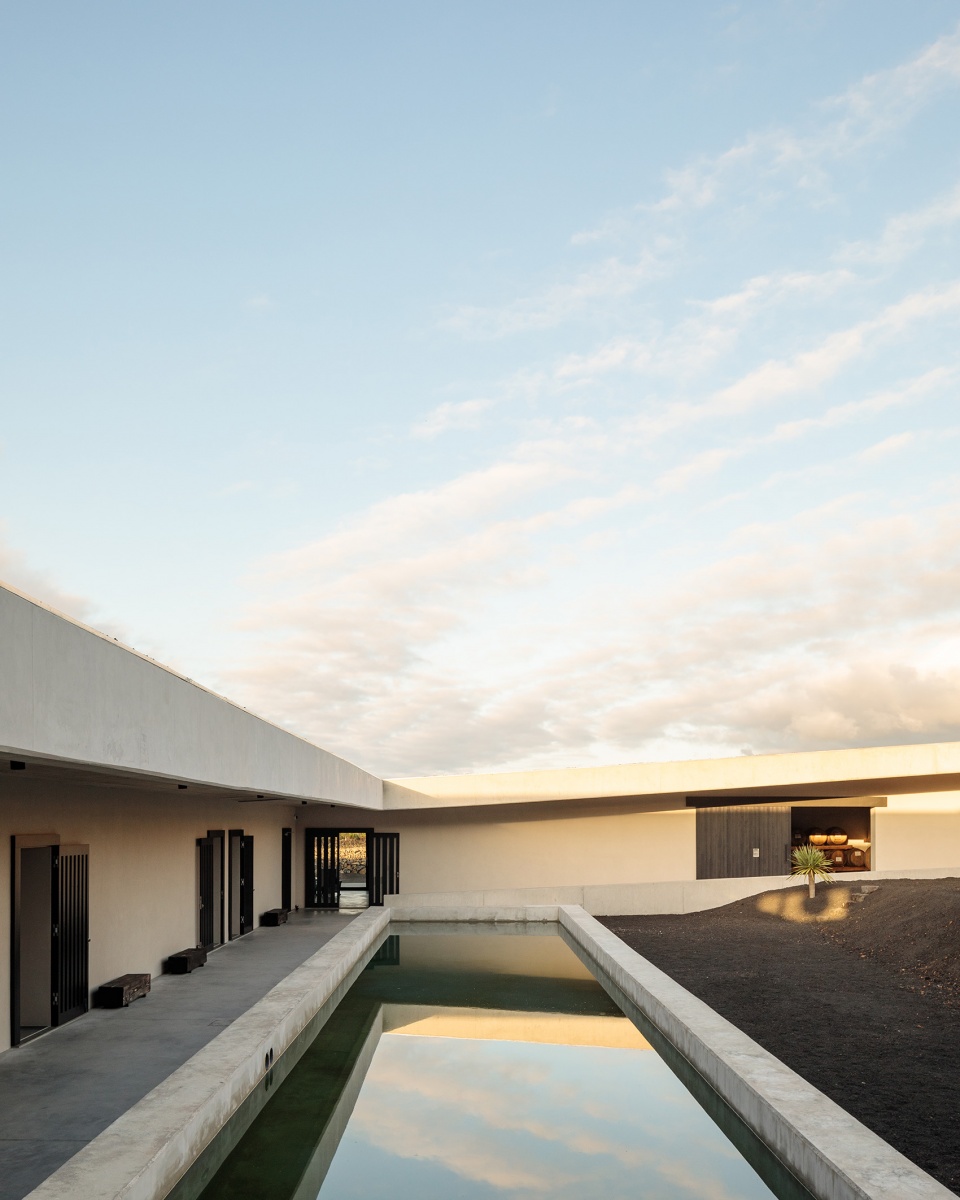 Adega Azores Wine Company by SAMI arquitectos