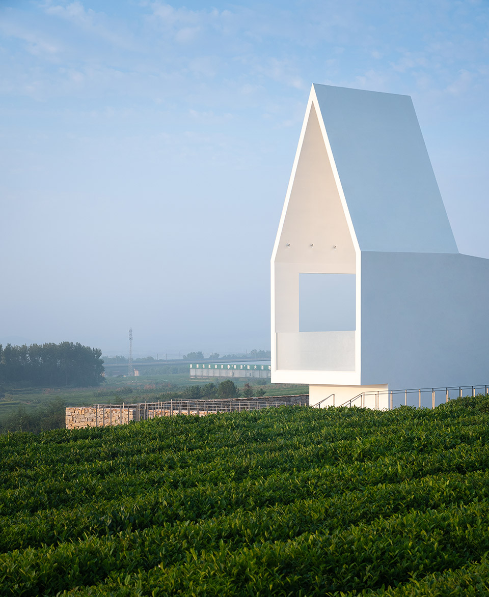 Watchman Teahouse by Guanzhu landscape plandesign institute Kong Xiangwei Studio