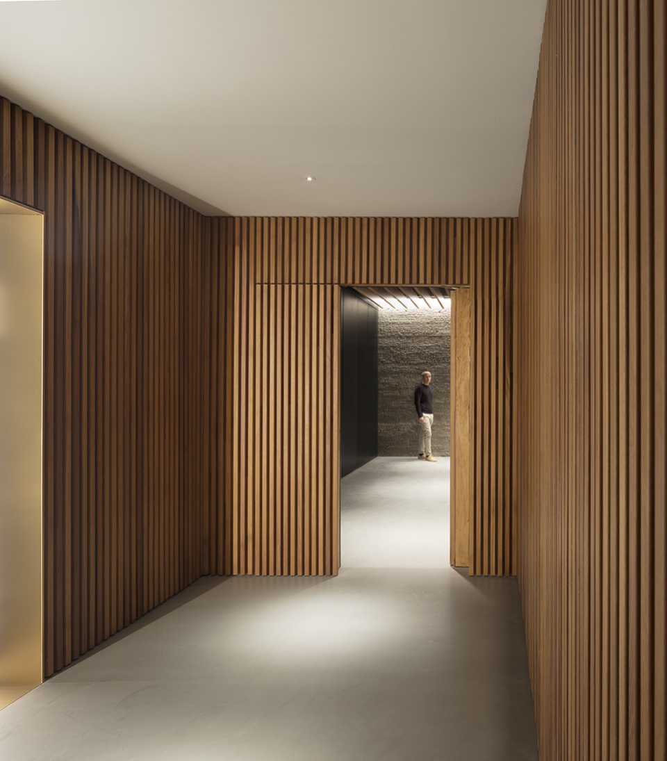 integral reform of the bizkaia tower by idom