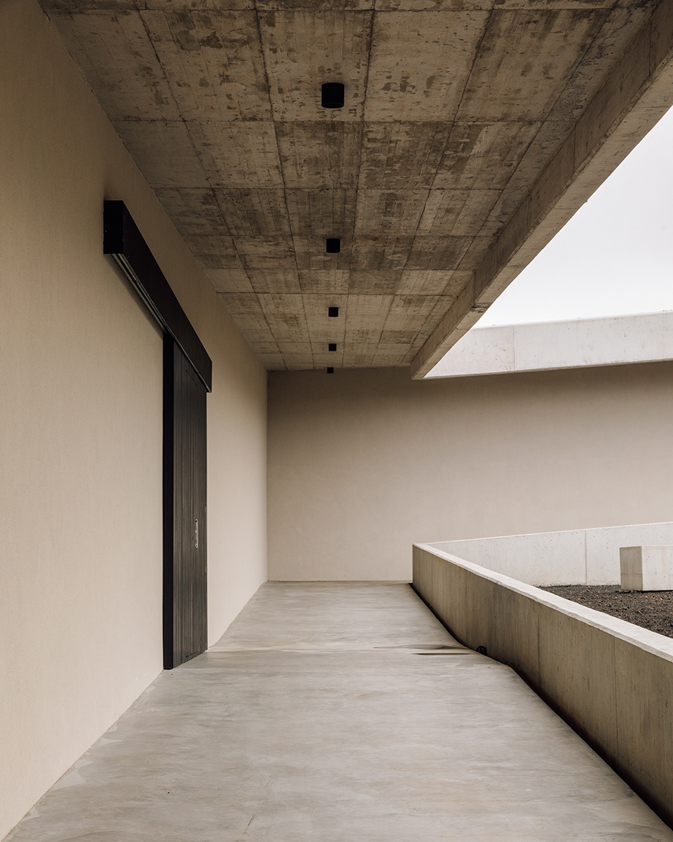 Adega Azores Wine Company by SAMI arquitectos