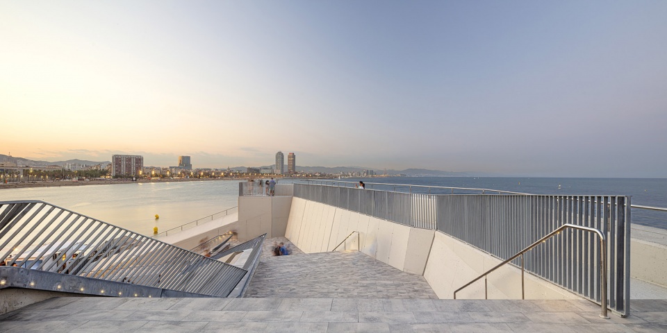 Escaleras y Mirador Vela External Reference