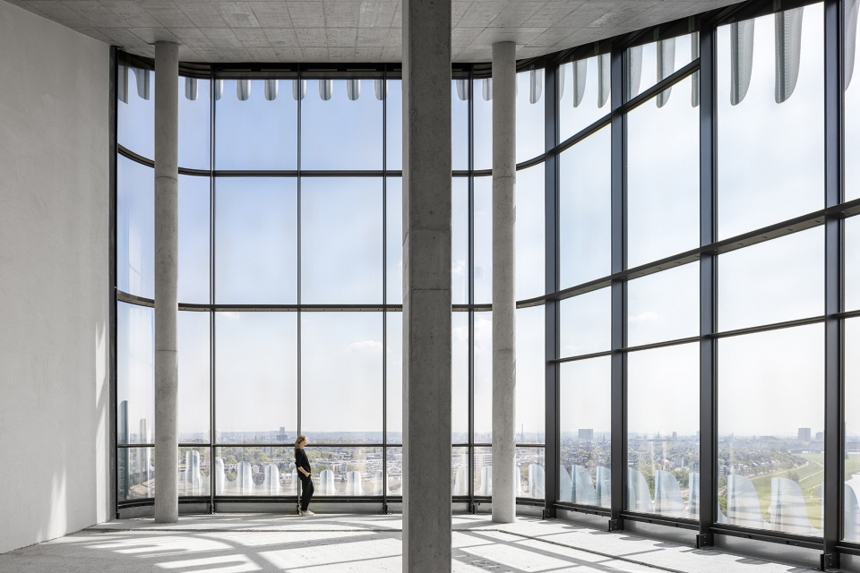 ZIPPER RKM 740 Tower by J MAYER H und Partner Architekten