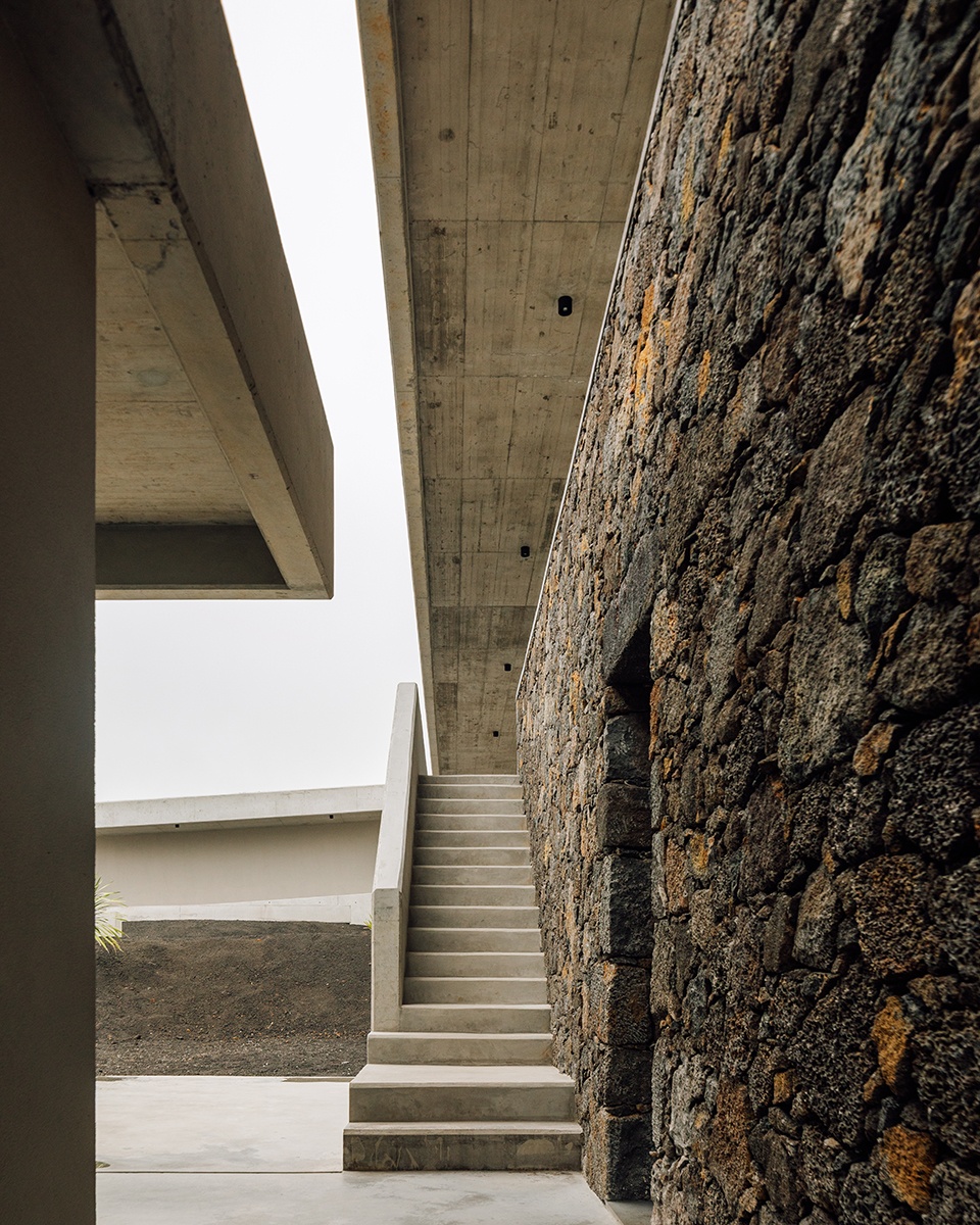 Adega Azores Wine Company by SAMI arquitectos