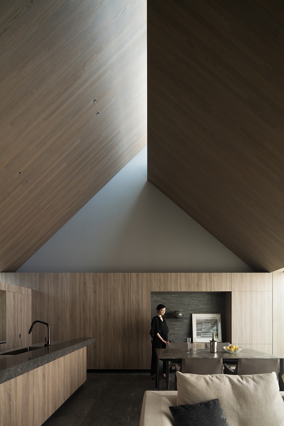 ESPACE by APOLLO Architects Associates