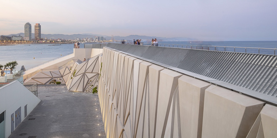 Escaleras y Mirador Vela External Reference