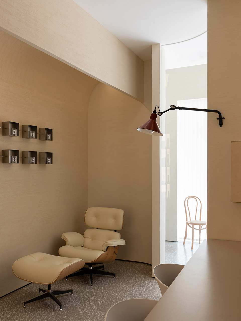 Lu Jingting Dental Clinic qisi deisgn