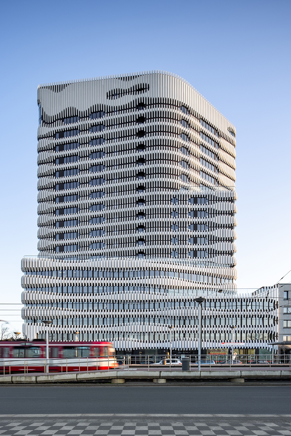 ZIPPER RKM 740 Tower by J MAYER H und Partner Architekten