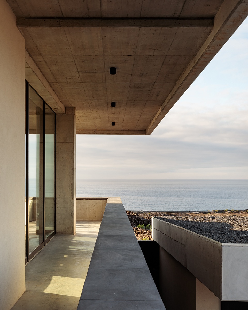 Adega Azores Wine Company by SAMI arquitectos