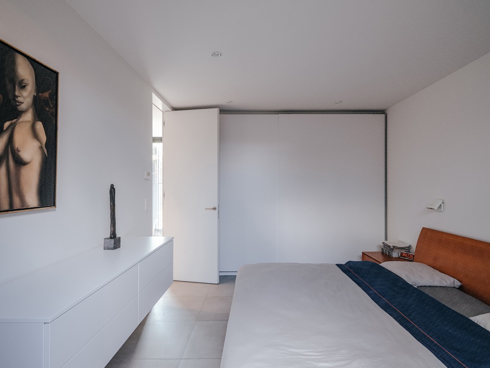 Canal House by Studio Farris Architects
