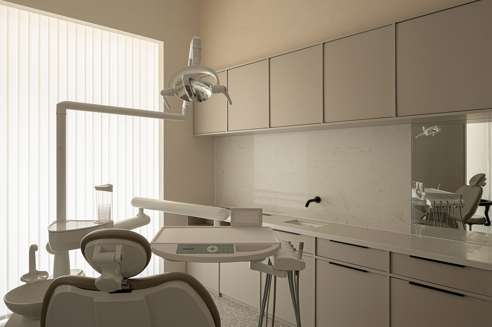 Lu Jingting Dental Clinic by QISI DESIGN 谷德设计网