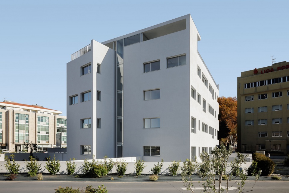 Nova Rio Housing by Antonio Paulo Marques Arquiteto e Associados Lda