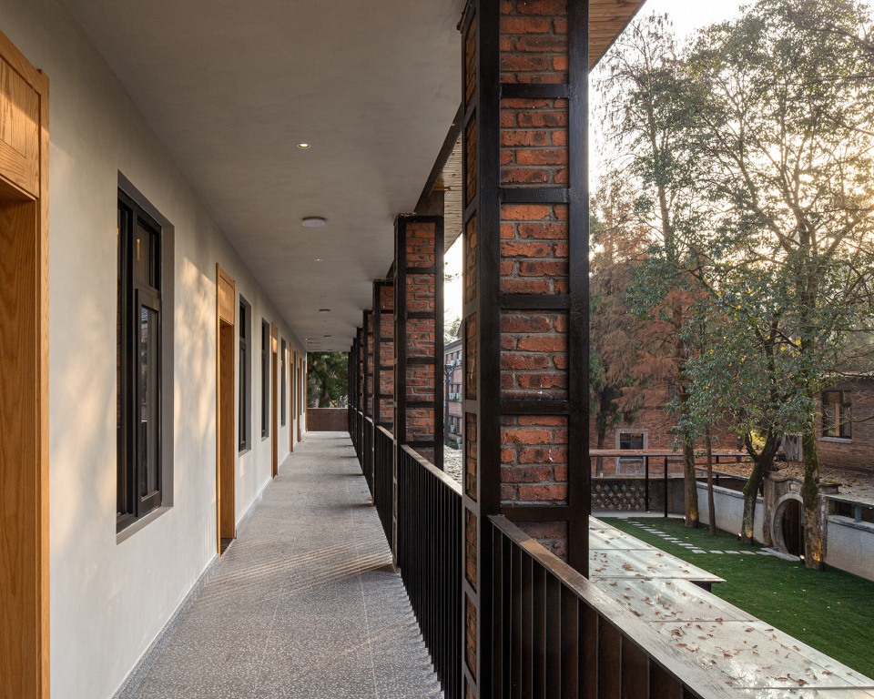 Pushe Xikou Homesta China by y ad studio