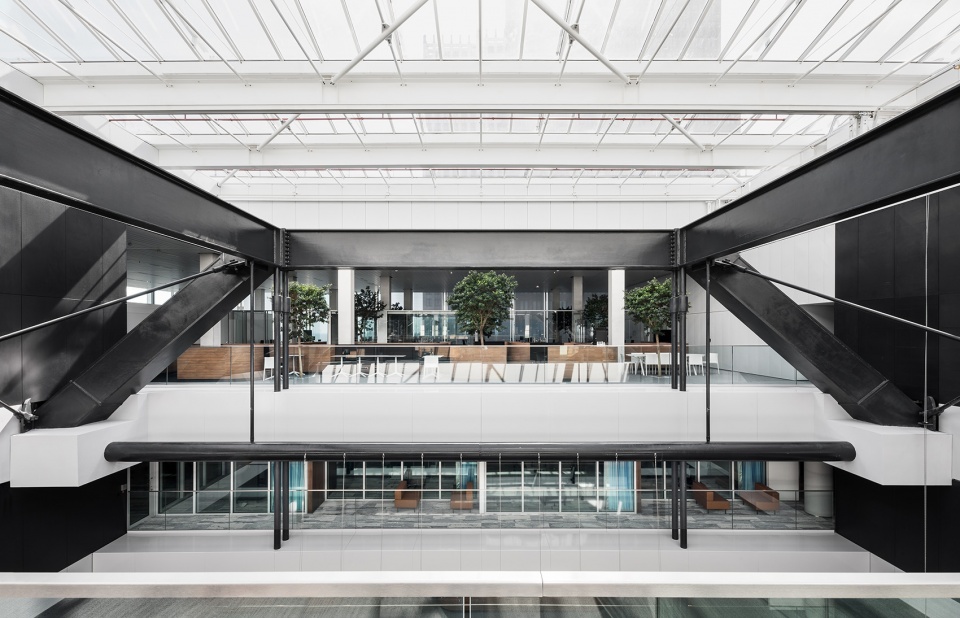 Rijnstraat 8 by OMA