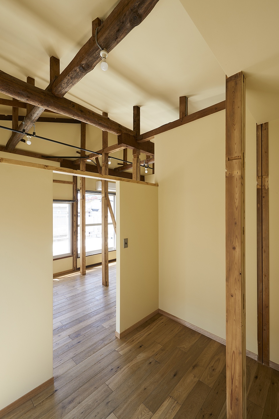 Koshigoe House by ROOVICE