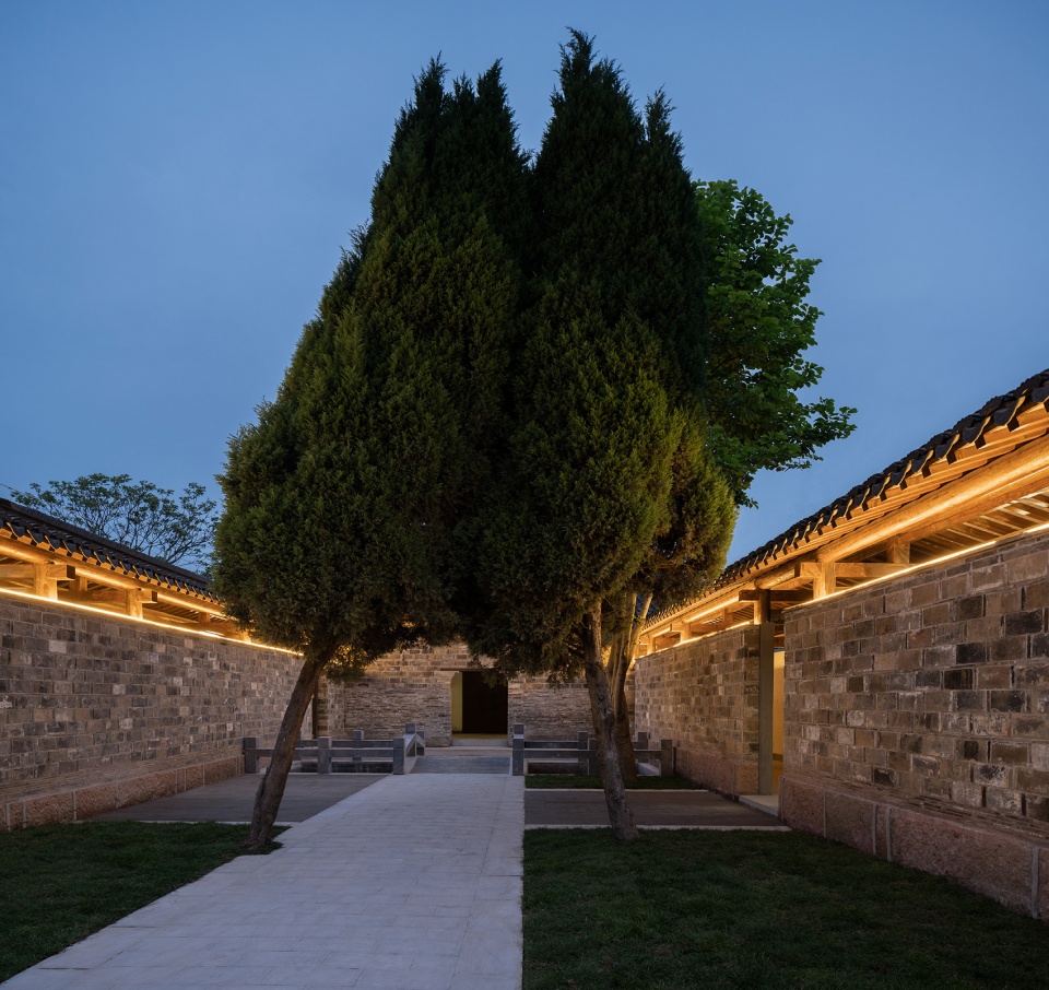 Two examples of renovation of the ancestral hall in Cangkou Village Lishui Nanjing by Mix Architecture