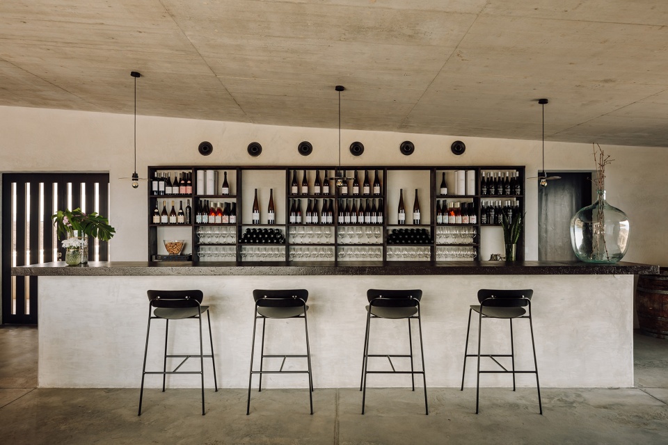 Adega Azores Wine Company by SAMI arquitectos