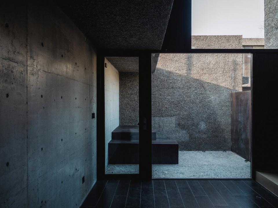 slow courtyard in the hills a bridge under the great wall by nsaaa