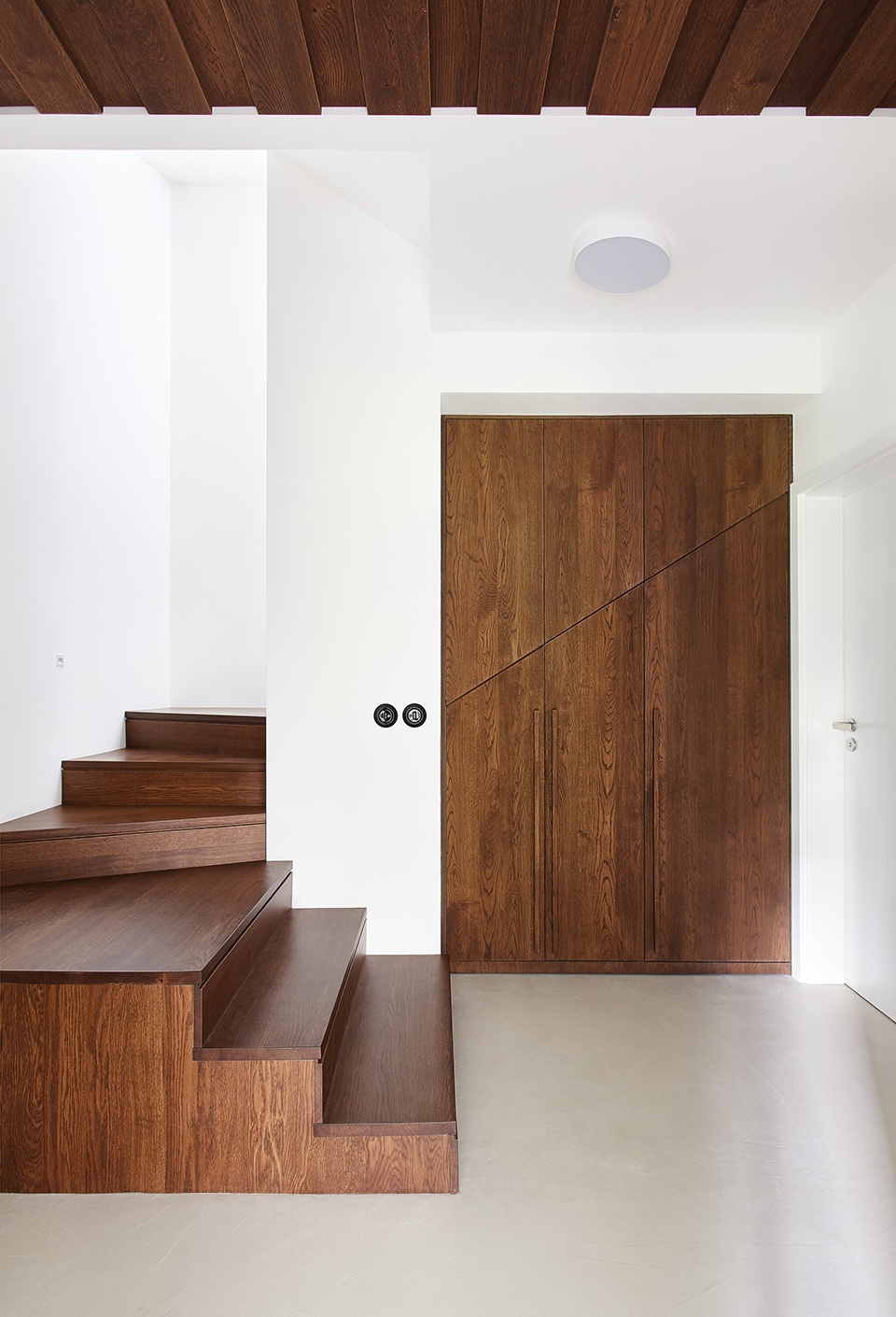 weekend apartment in the jizera mountains by marketa bromova architekti