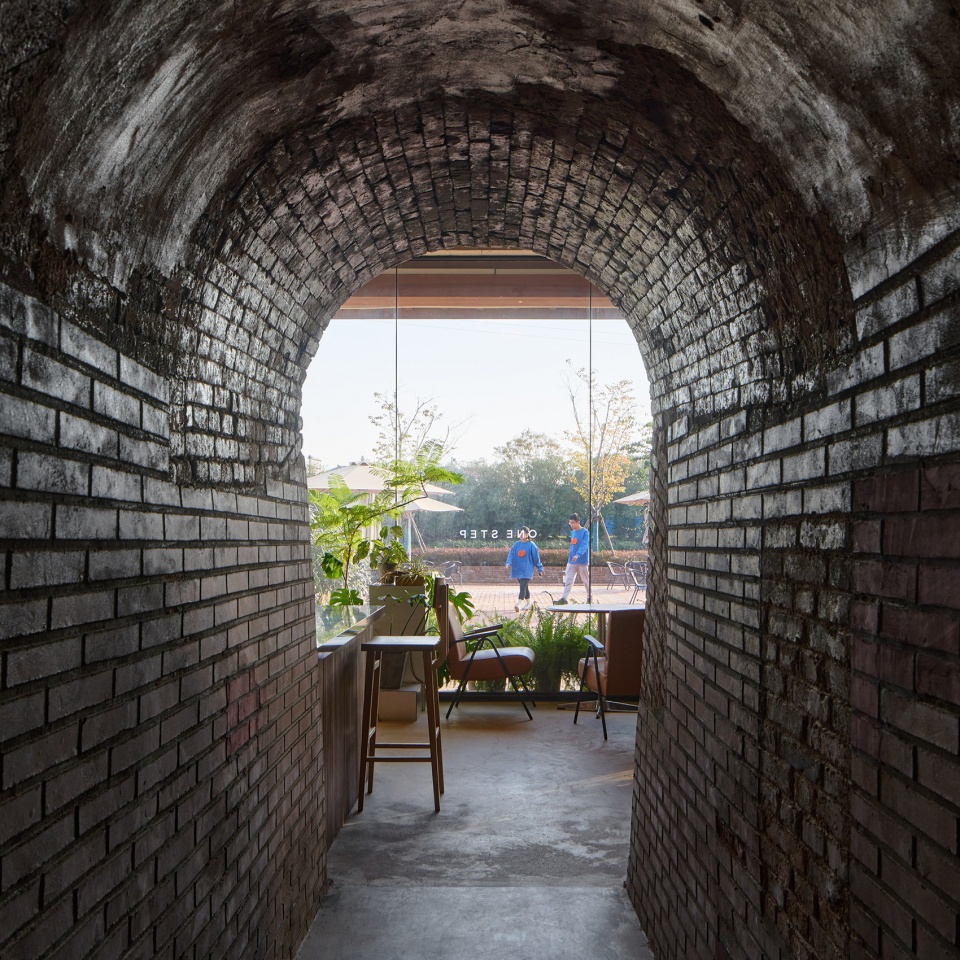 Renovation of a Hoffmann kiln in Pudong China by HCCH Studio