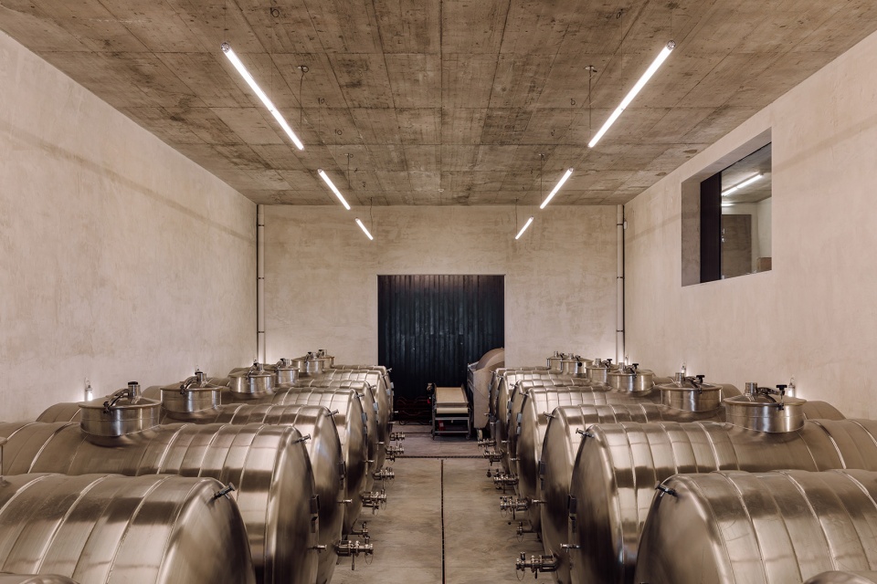 Adega Azores Wine Company by SAMI arquitectos