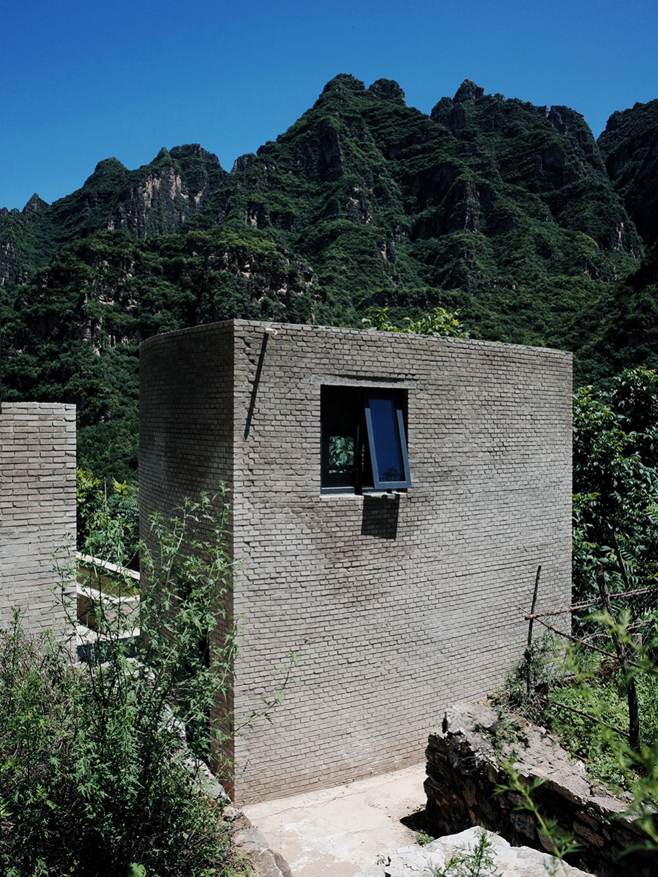 half hill hidden accommodation by robot 3 studio