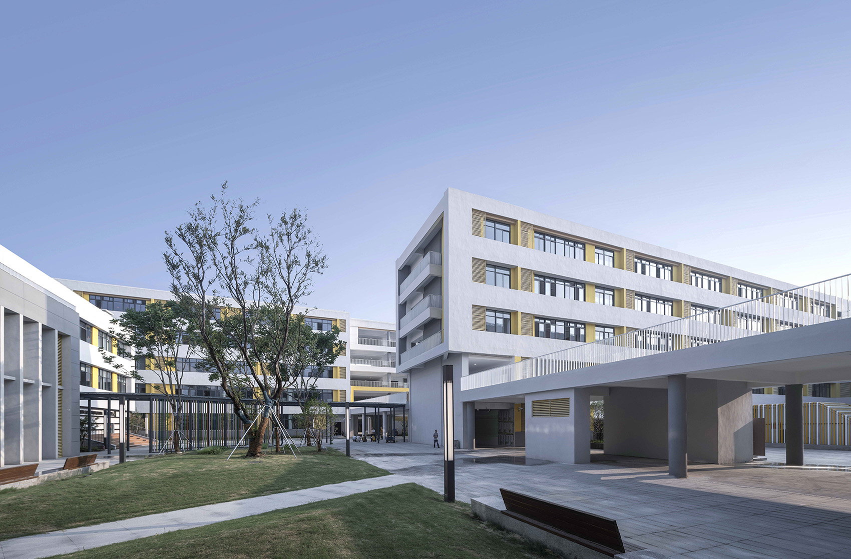Xingpu experimental middle school in Suzhou Industrial Park by Suzhou huazao Architectural