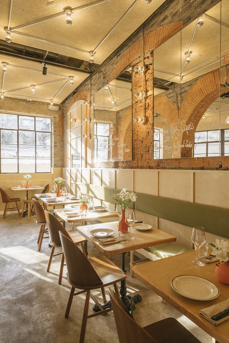 blaz french cantine by mirabeau architecture