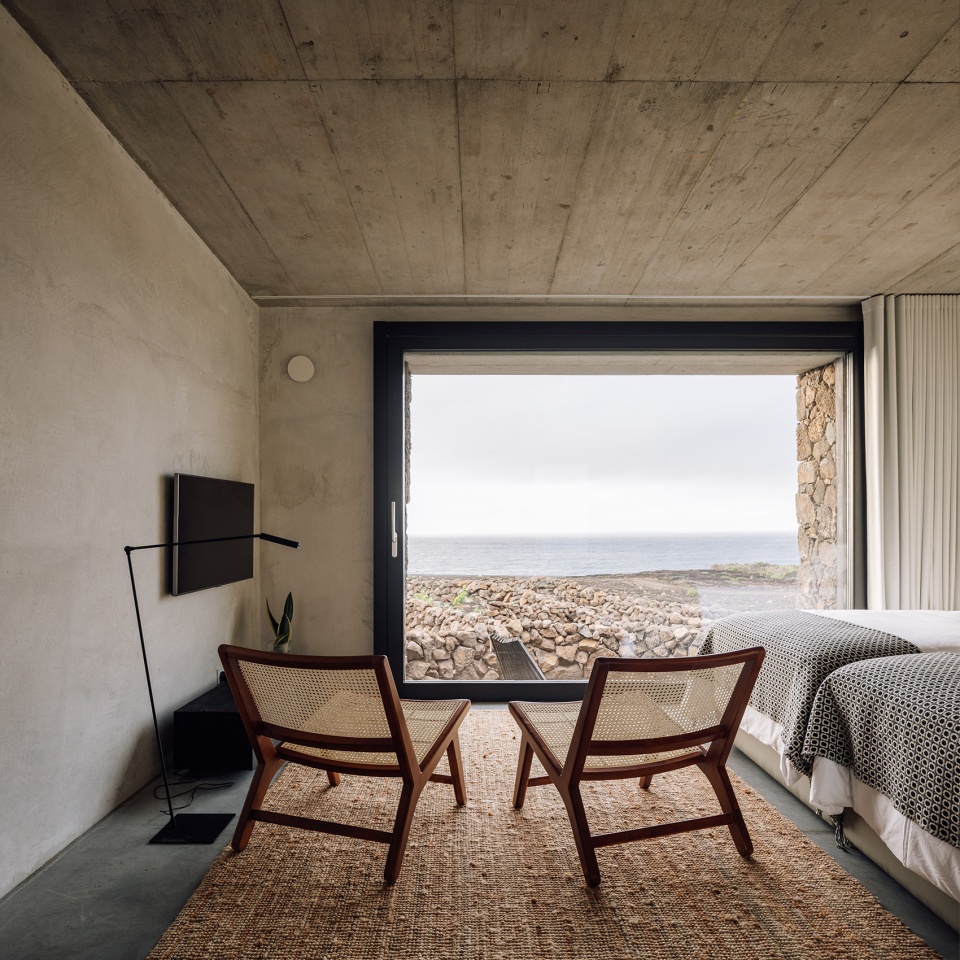 Adega Azores Wine Company by SAMI arquitectos