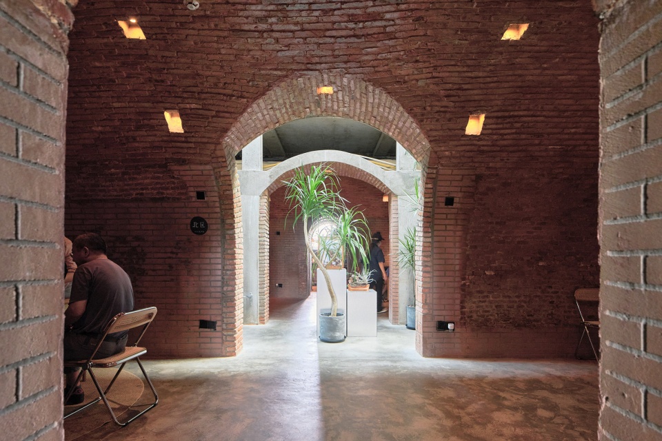 Renovation of a Hoffmann kiln in Pudong China by HCCH Studio