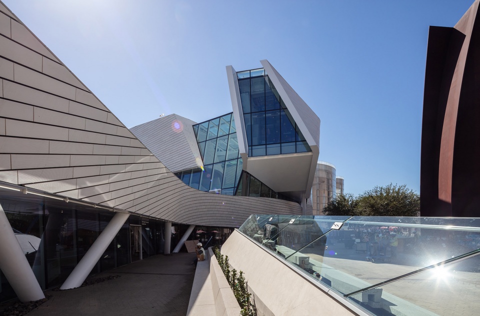 orange county museum of art morphosis