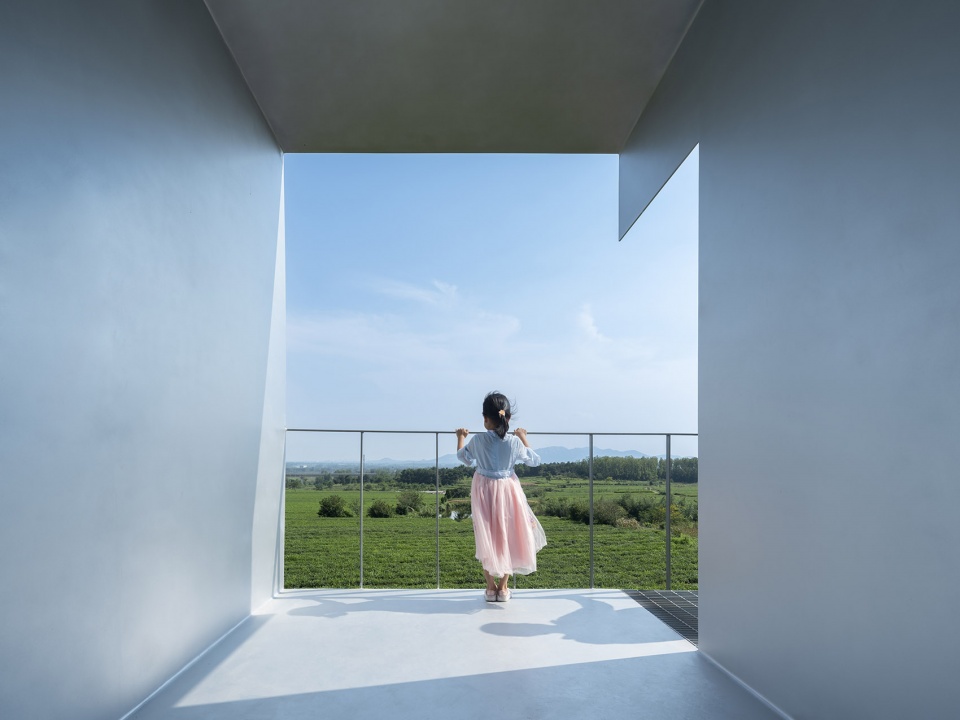 Watchman Teahouse by Guanzhu landscape plandesign institute Kong Xiangwei Studio