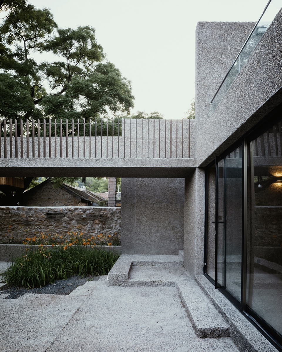 slow courtyard in the hills a bridge under the great wall by nsaaa