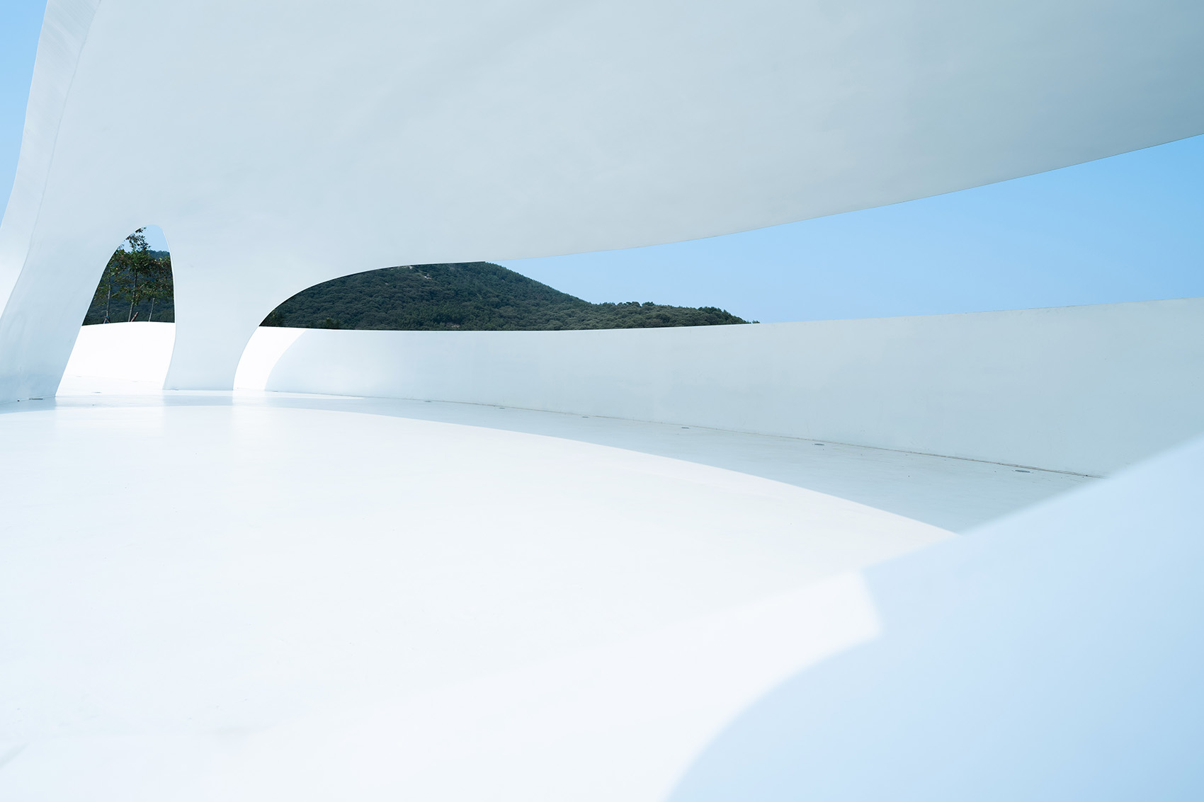 “One Leaf Tea Pavilion” in Rizhao Lanshan by Kong Xiangwei Studio 谷德设计网