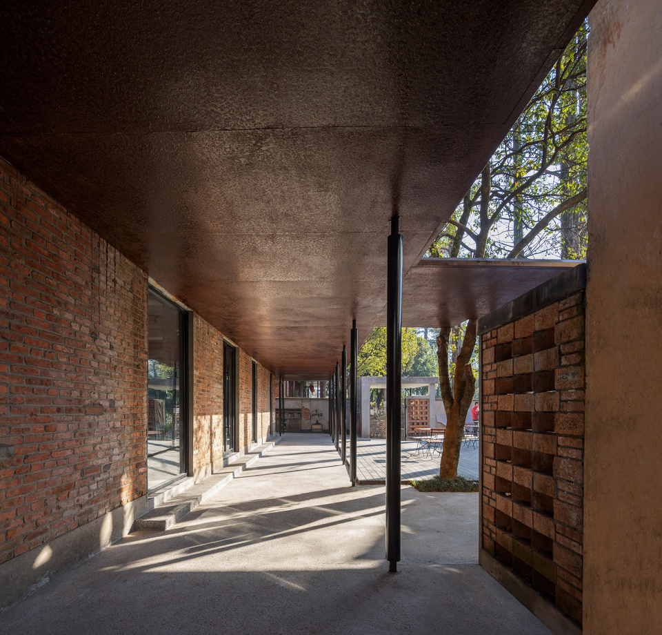 Pushe Xikou Homesta China by y ad studio