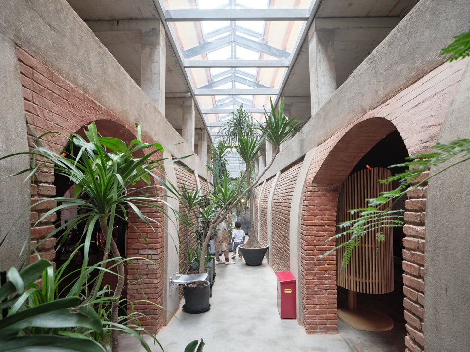 Renovation of a Hoffmann kiln in Pudong China by HCCH Studio