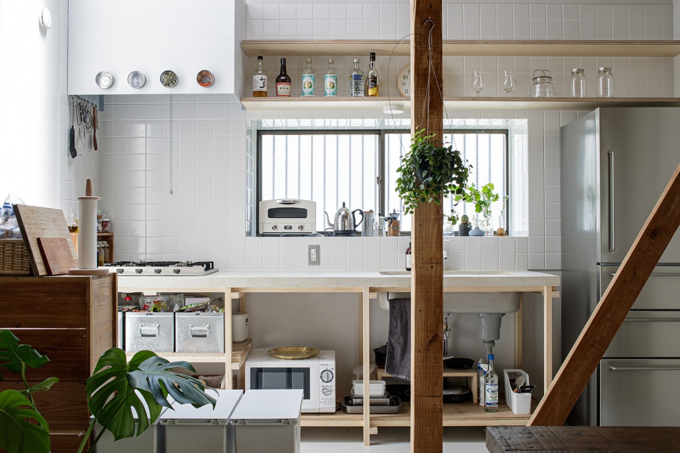 Tsunashima House by ROOVICE