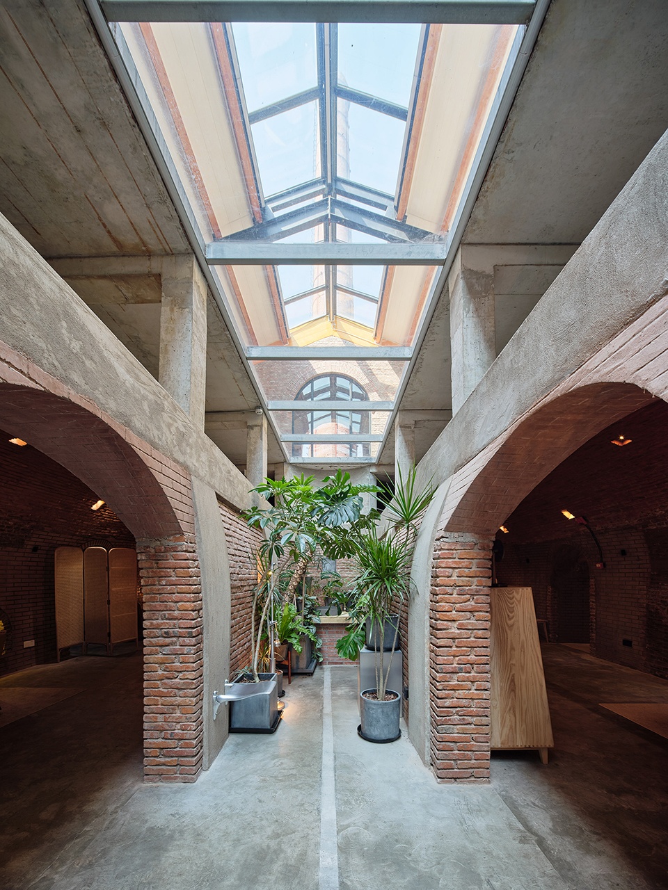 Renovation of a Hoffmann kiln in Pudong China by HCCH Studio