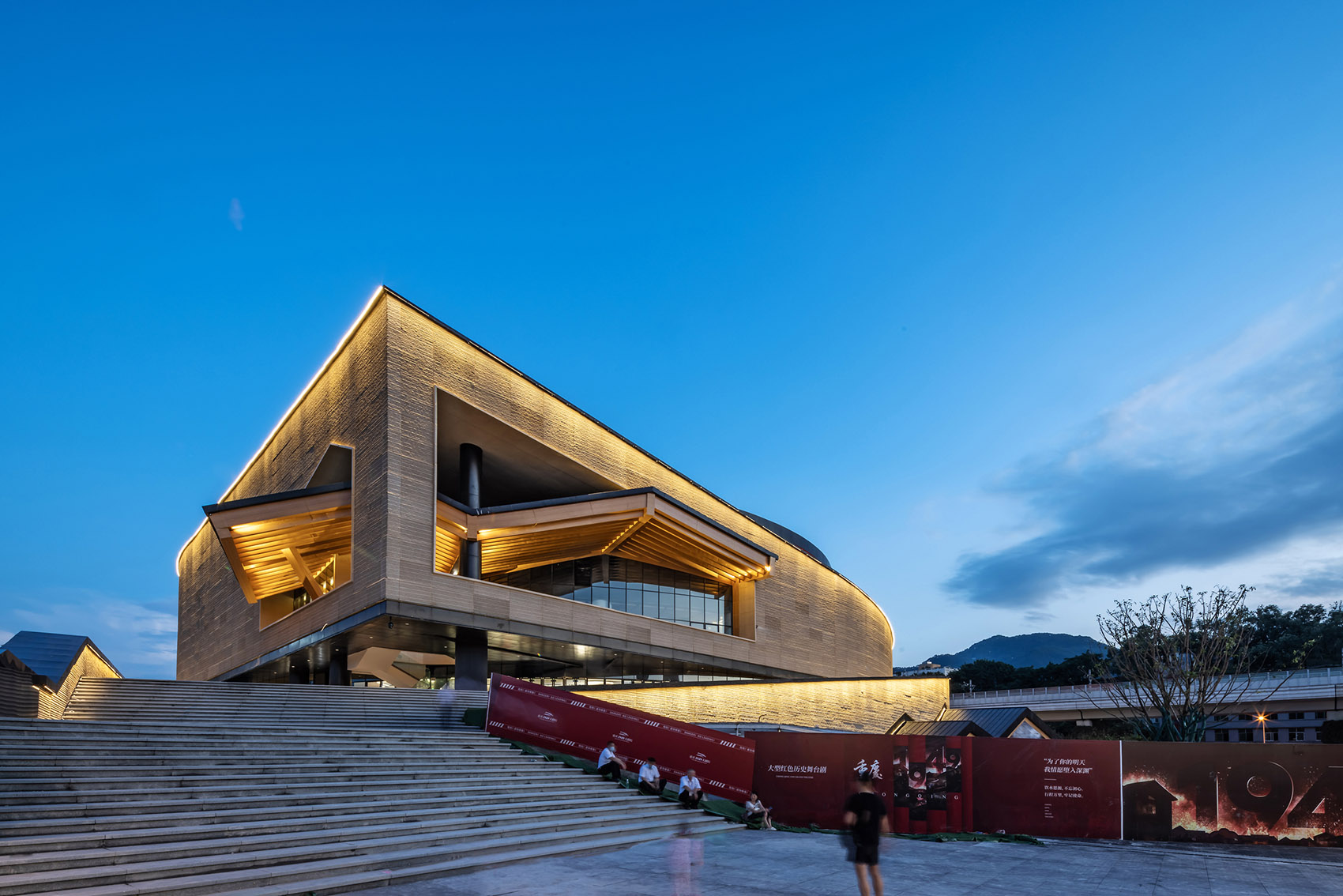 Chongqing 1949 Grand Theatre by Yueji Architectural Design Office - 谷德设计网