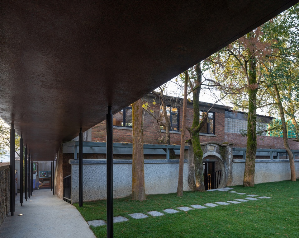 Pushe Xikou Homesta China by y ad studio