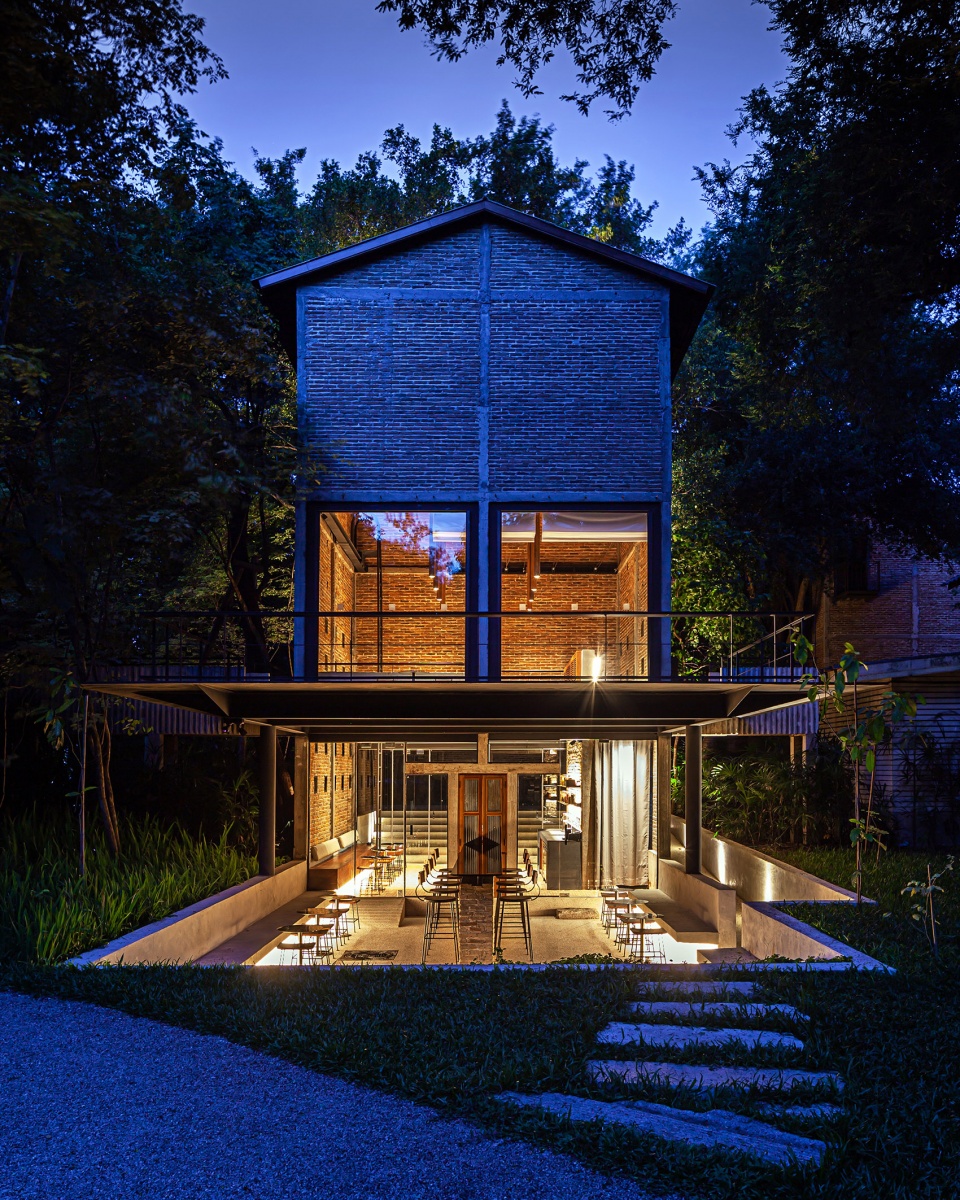 kaomai tea barn by pava architects