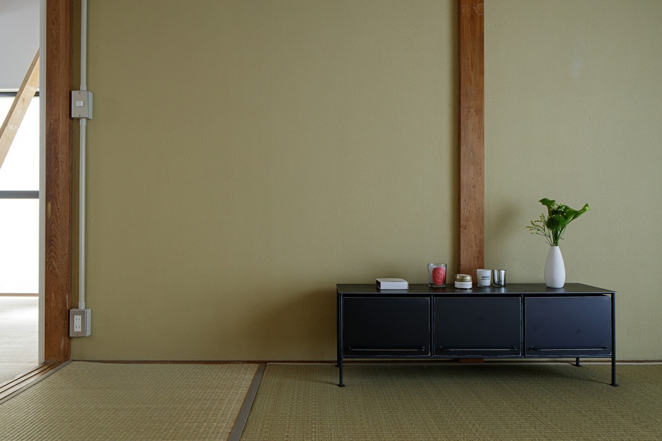 Tsunashima House by ROOVICE