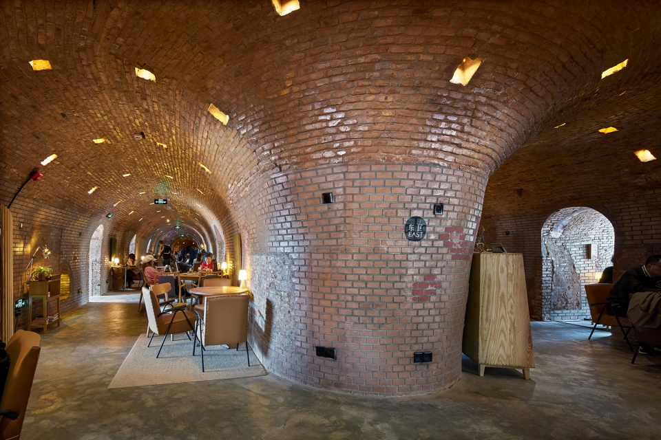 Renovation of a Hoffmann kiln in Pudong China by HCCH Studio