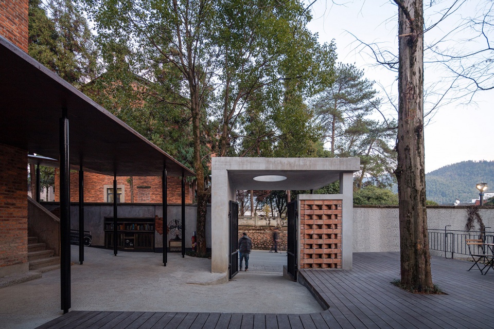 Pushe Xikou Homesta China by y ad studio